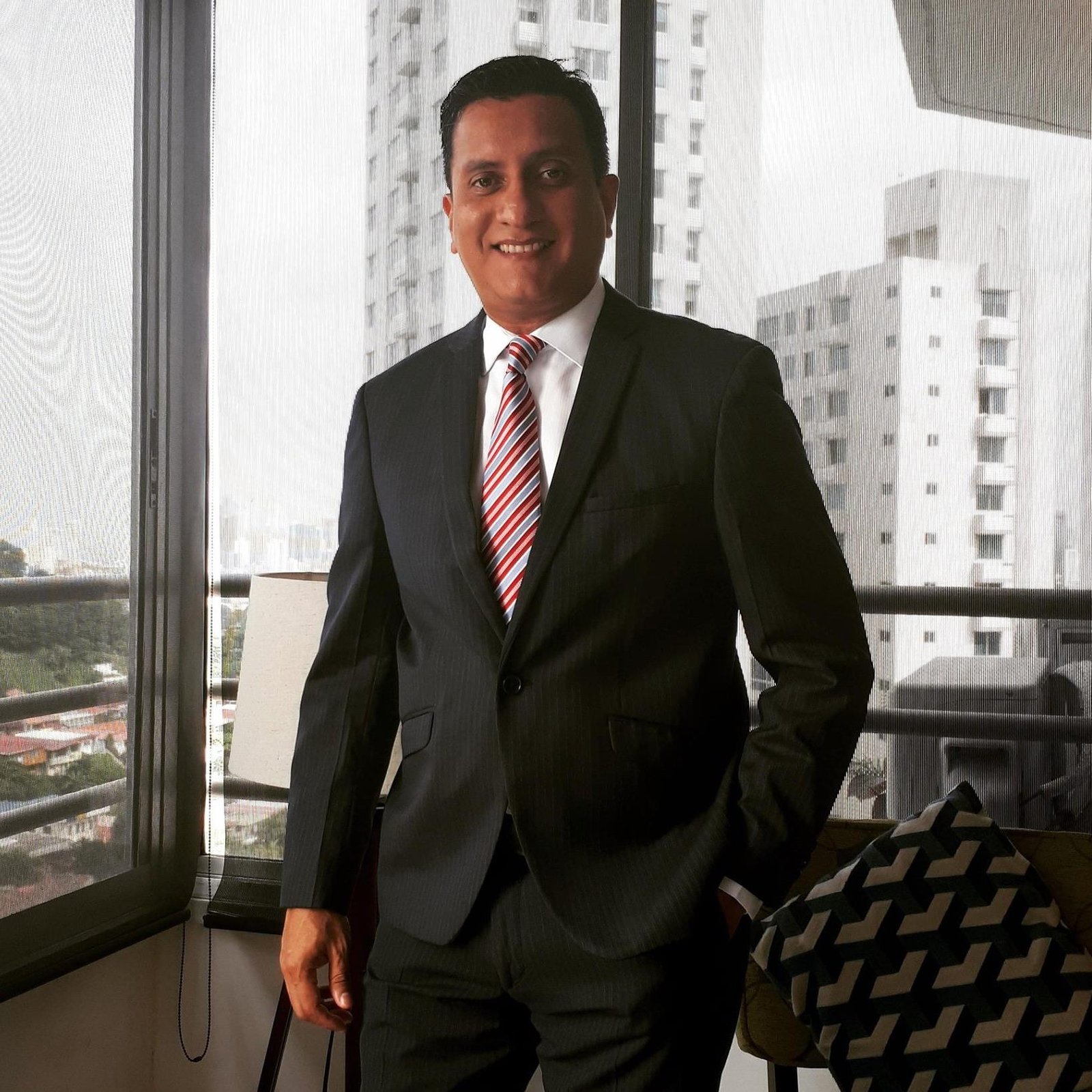 Alex Weeks - Asesor Inmobiliario